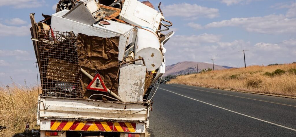 Everything You Need to Know About Choosing Junk Removal Services